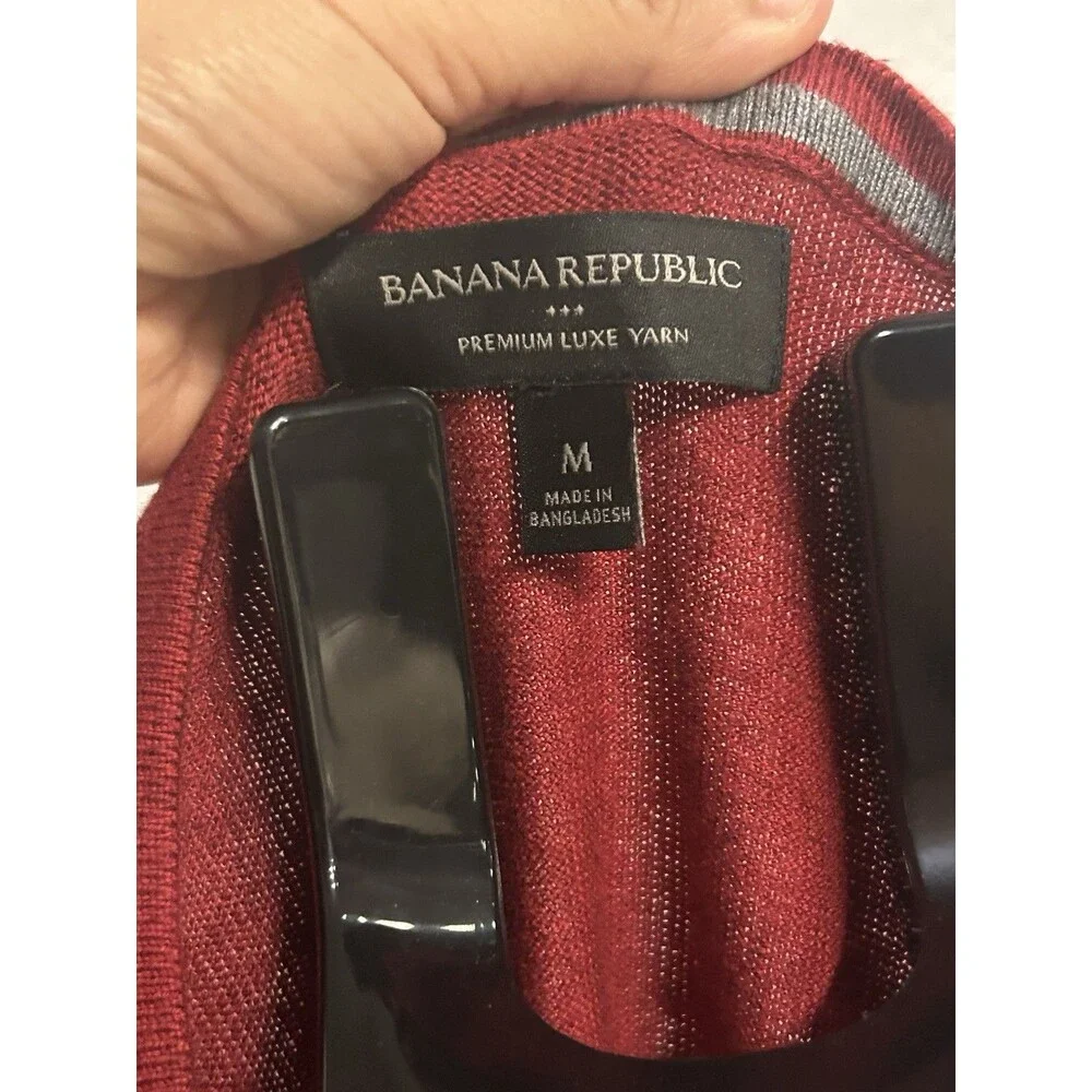Banana Republic Sweater Mens M Red Cashmere Blend Premium Luxe Yarn Crewneck EUC